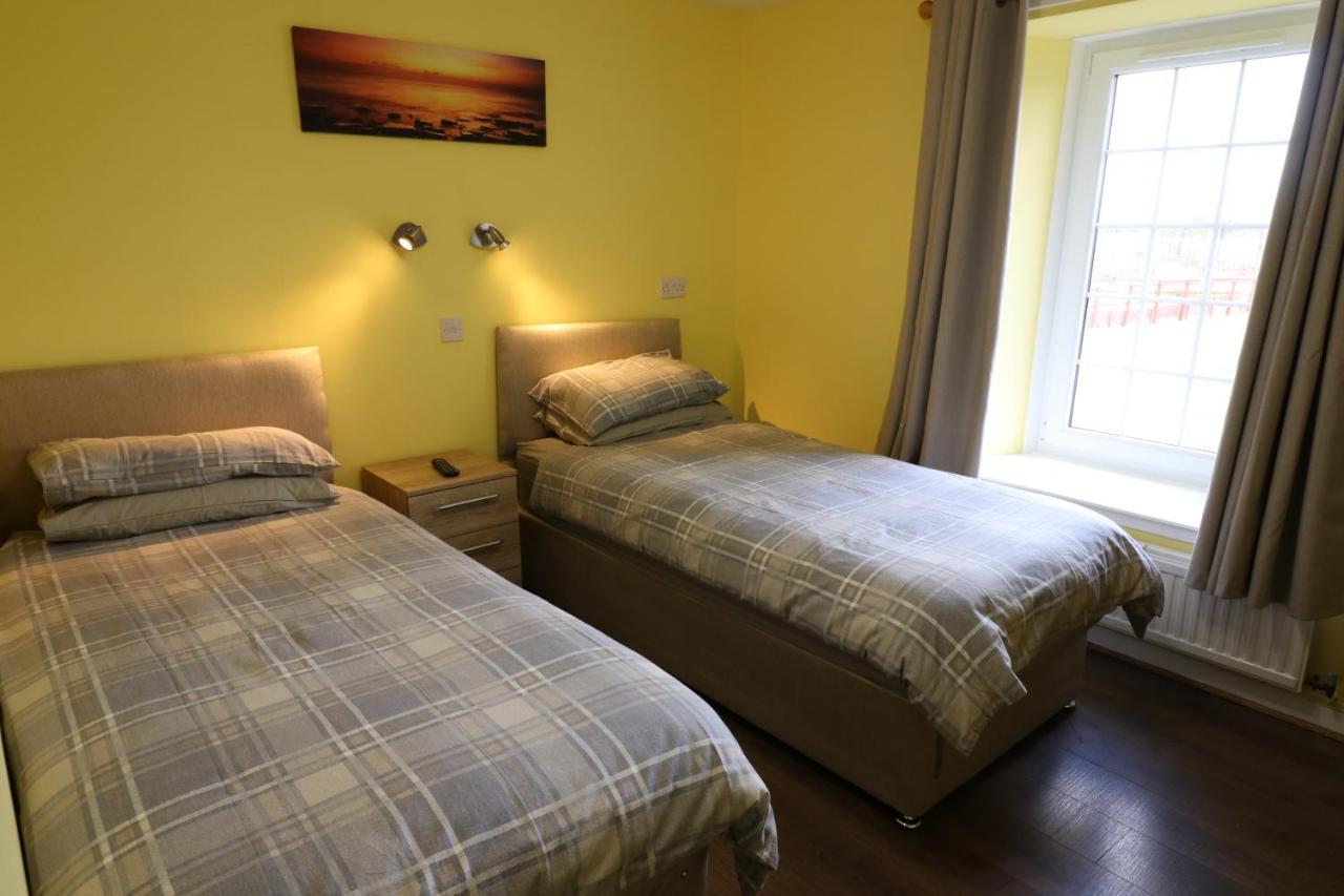 แบลร์เมนส์ เกสท์เฮาส์ Hotel Kirk of Shotts ห้อง รูปภาพ